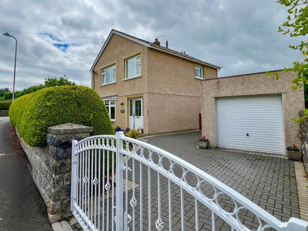 Main image of property: Daleside, Bryncethin, Bridgend County Borough, CF32 9AX