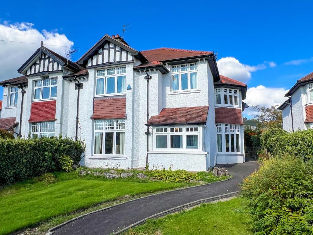 Main image of property: Park Street, Bridgend, Bridgend County Borough, CF31 4BB