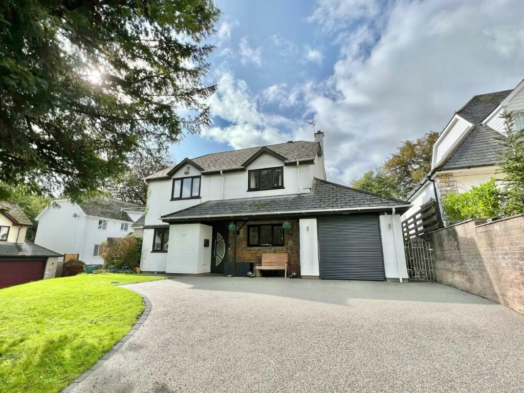 4 Bedroom Detached House For Sale In Coed Parc Court Bridgend 