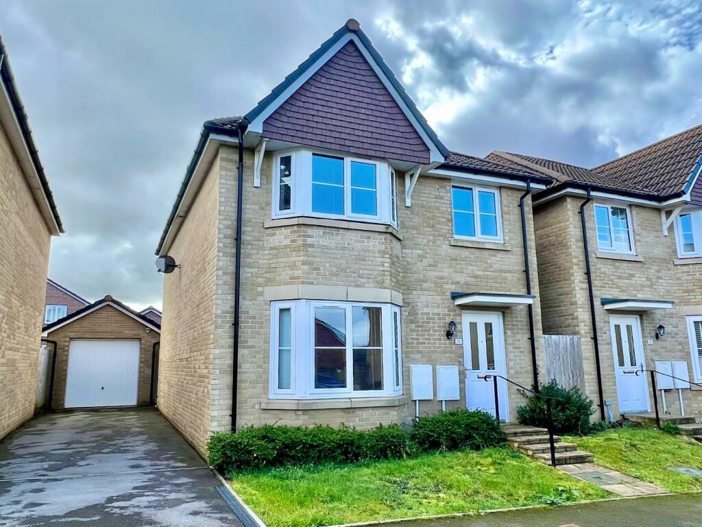 4 bedroom detached house for sale in Trem Y Castell, Coity, Bridgend