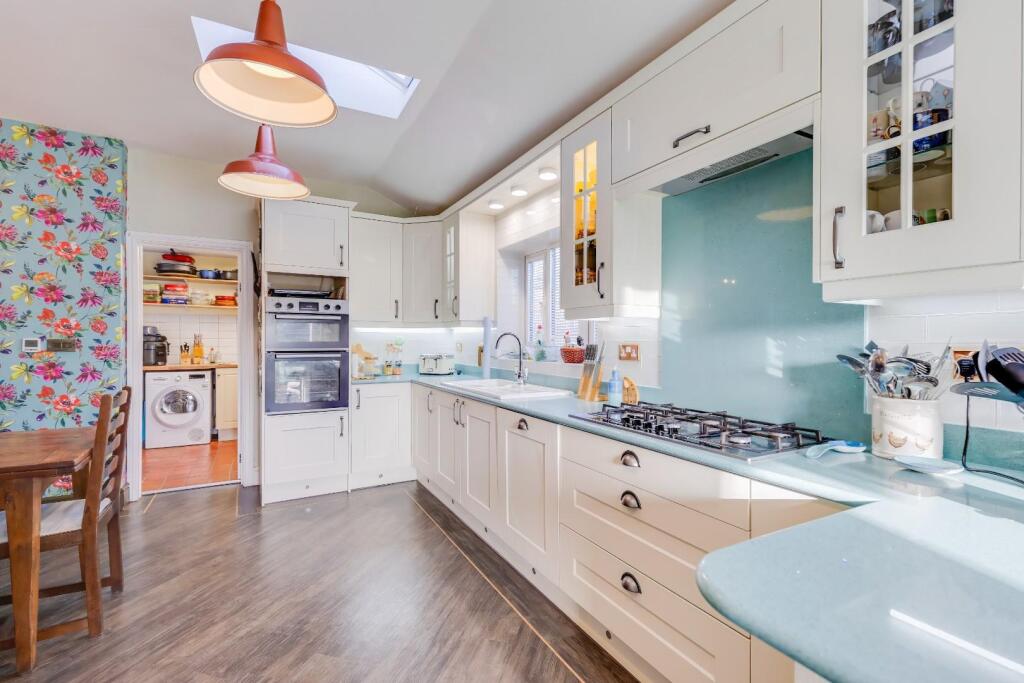 Additional property image - Court Colman, Bridgend County Borough, CF32 0HE