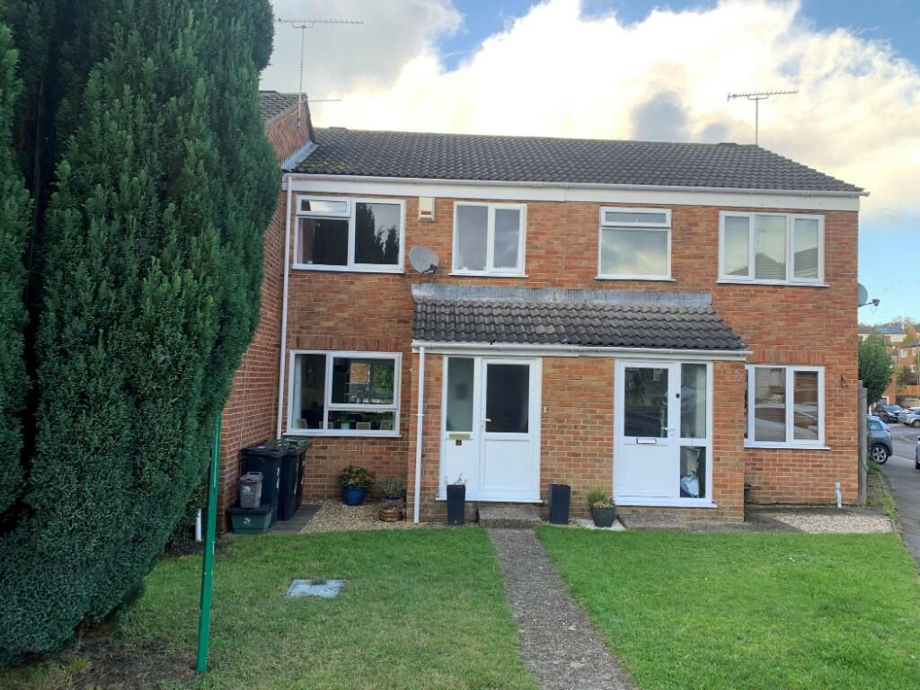 3 bedroom terraced house for sale in Kiln Close, Corfe Mullen, Wimborne