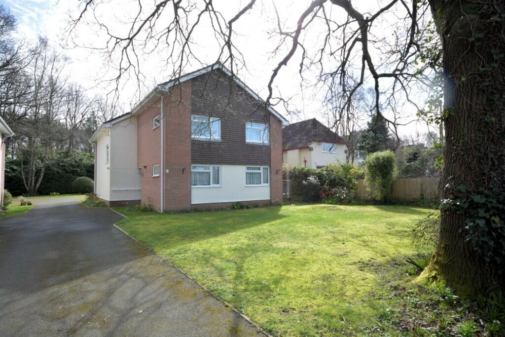 2 bedroom apartment for sale in West Way, Broadstone, Dorset, BH18