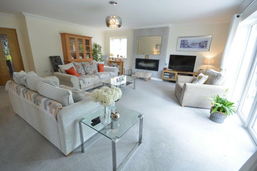 Additional property image - Upton Way, Broadstone, Dorset, BH18