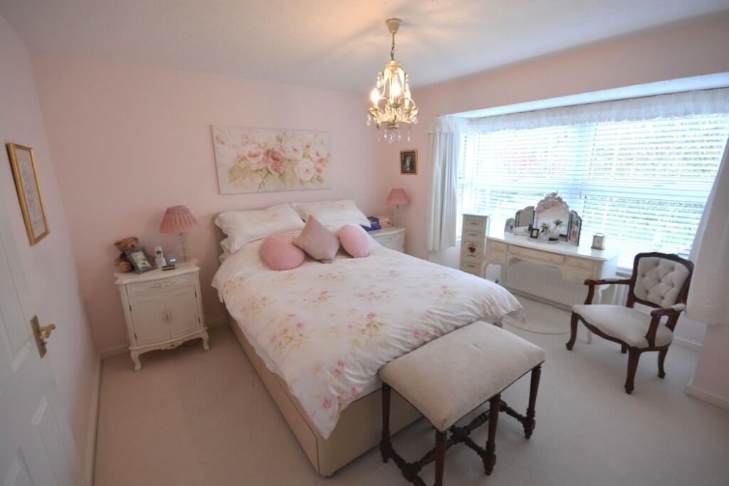 Additional property image - Twin Oaks Close, Broadstone, Dorset, BH18