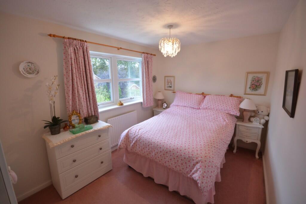Additional property image - Twin Oaks Close, Broadstone, Dorset, BH18