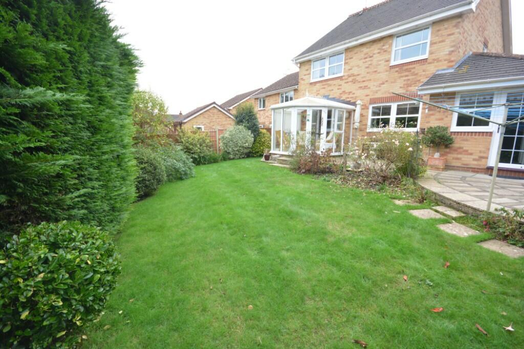 Additional property image - Twin Oaks Close, Broadstone, Dorset, BH18