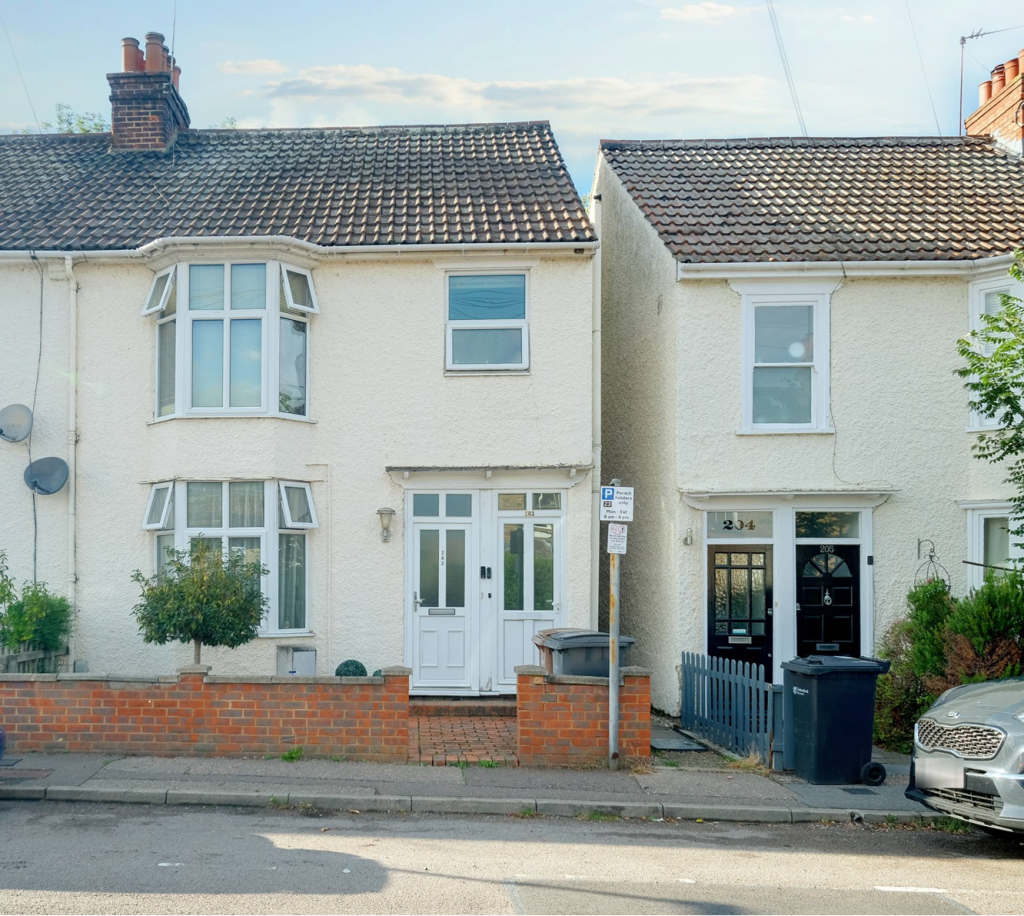 2 bedroom for sale in Upper Bridge Road, Chelmsford, CM2