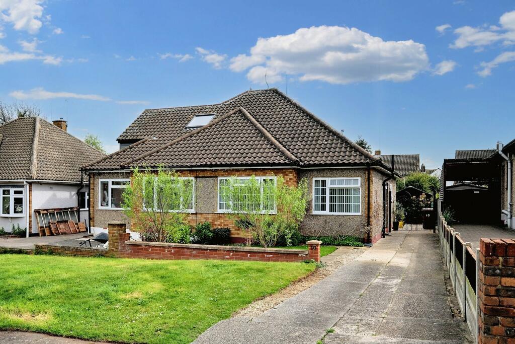2 bedroom semi-detached bungalow for sale in Tylers Close, Moulsham Lodge, Chelmsford, CM2