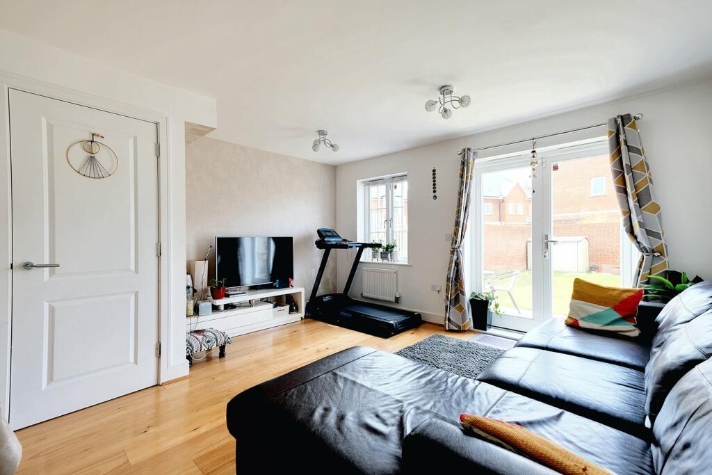 Additional property image - Wood Street, St John's, Chelmsford, CM2