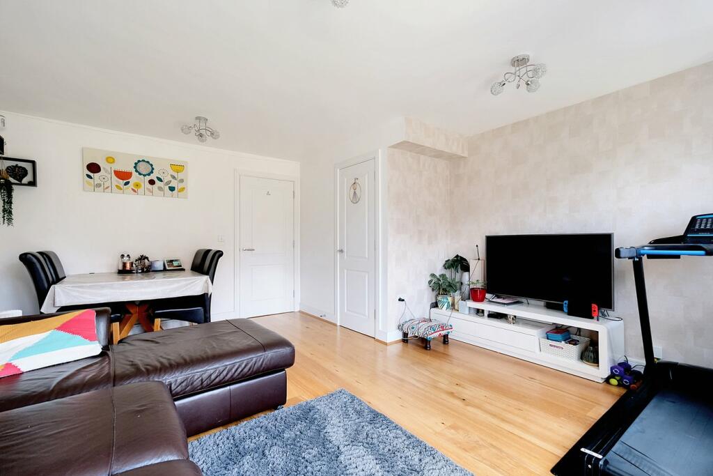 Additional property image - Wood Street, St John's, Chelmsford, CM2