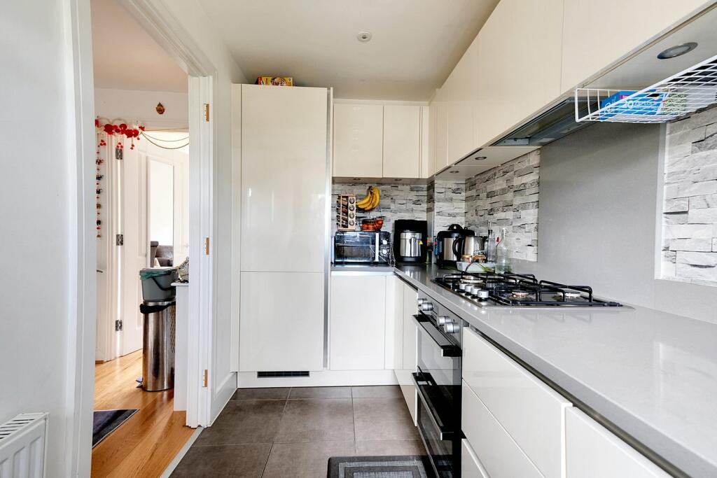 Additional property image - Wood Street, St John's, Chelmsford, CM2