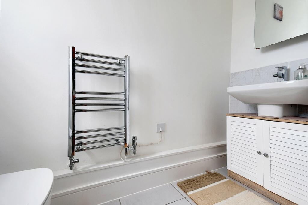 Additional property image - Wood Street, St John's, Chelmsford, CM2