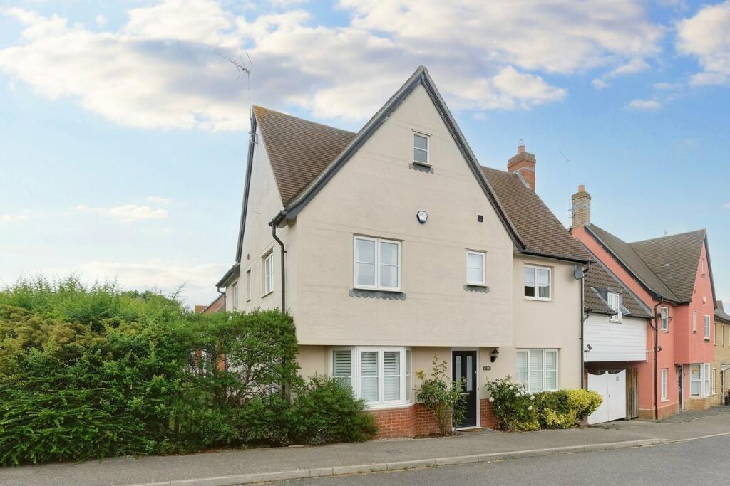 4 bedroom link detached house for sale in Abell Way, Chancellor Park