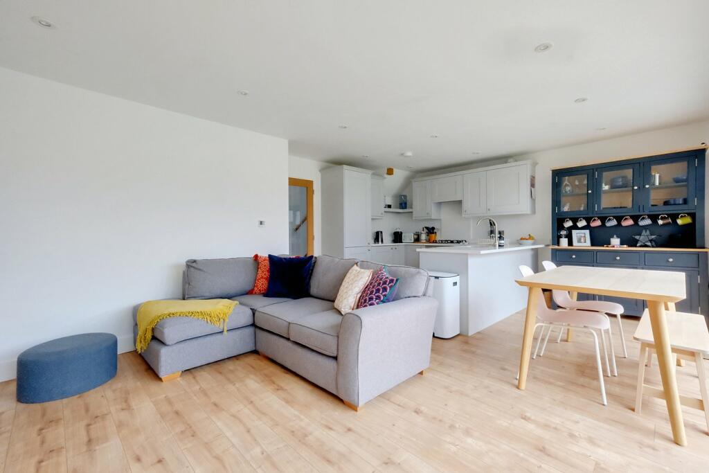 Additional property image - Well Lane, Galleywood, Chelmsford, CM2