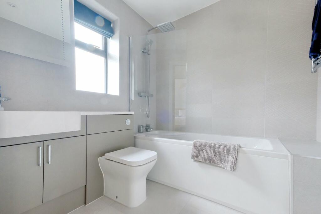 Additional property image - Well Lane, Galleywood, Chelmsford, CM2