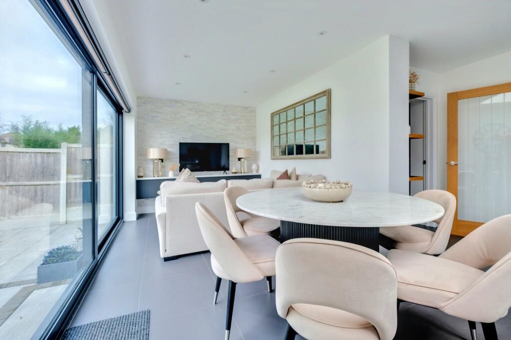 Additional property image - Chignal Road, Chelmsford, CM1