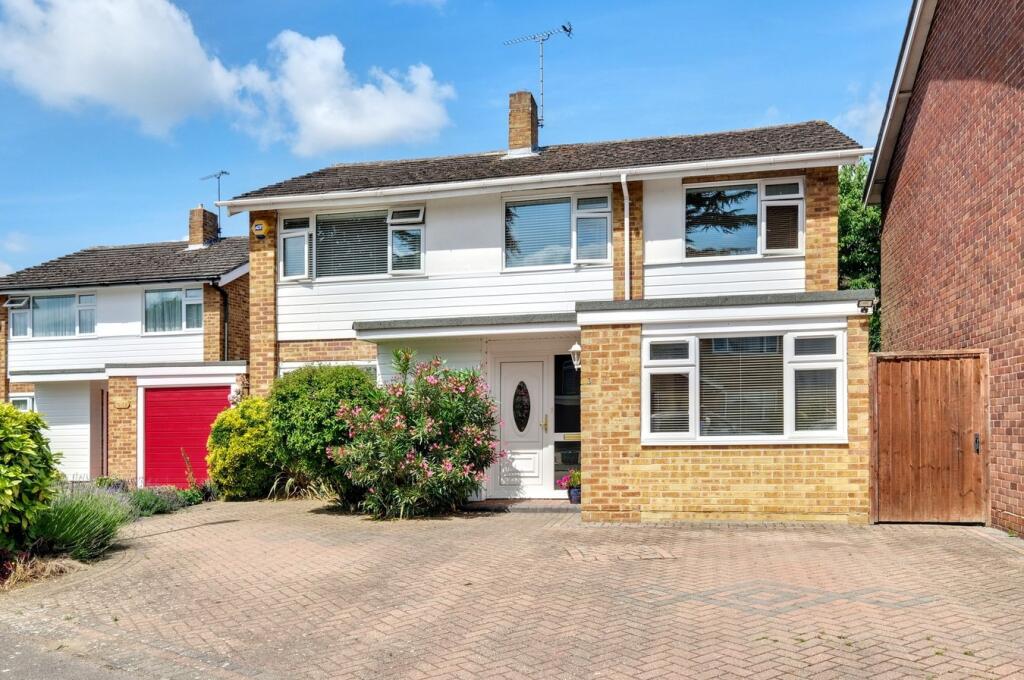 Main image of property: Smithers Drive, Great Baddow, Chelmsford, CM2