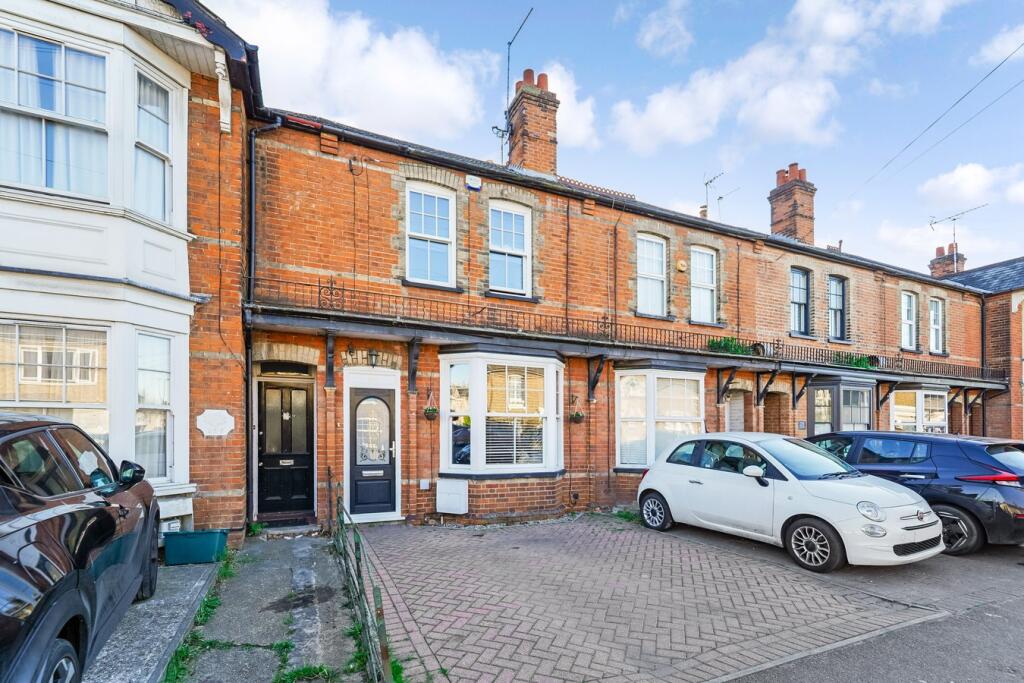 Main image of property: Baddow Road, Chelmsford, CM2