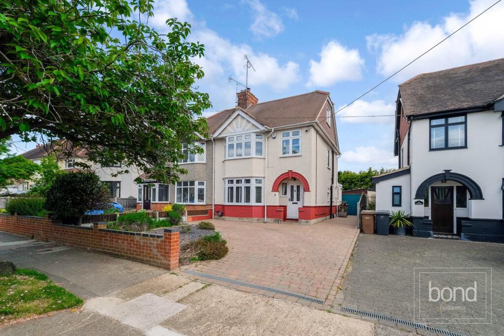 Main image of property: Fifth Avenue, Chelmsford, CM1