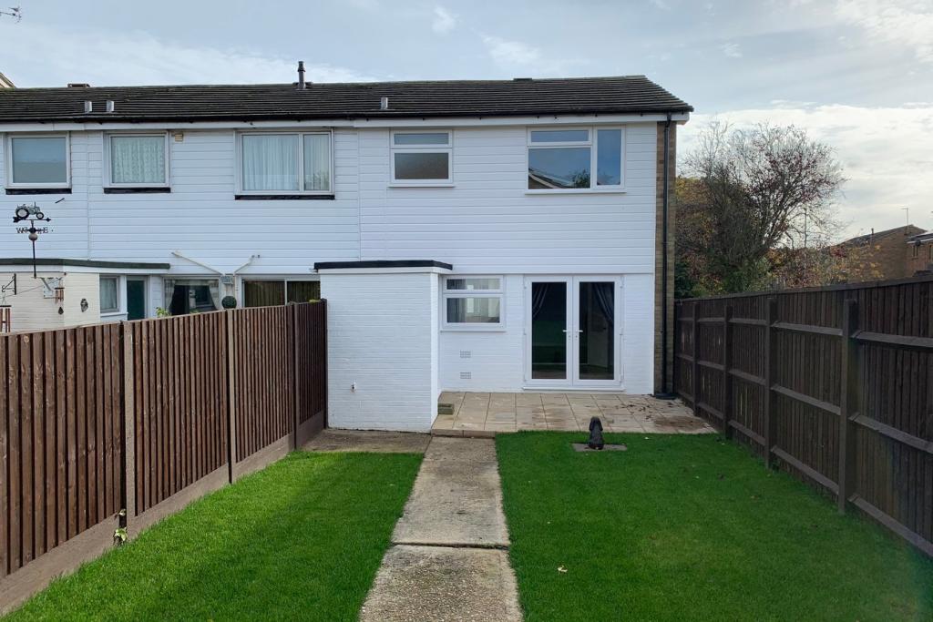 3 bedroom end of terrace house for sale in Galleywood Road, Great Baddow, Chelmsford, CM2