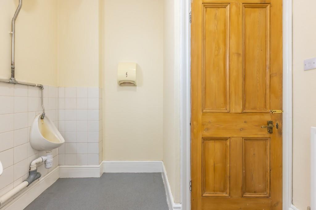 4 bedroom semidetached house for sale in Lawford Road, Rugby