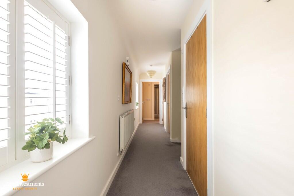 Additional property image - Coombe Road, Rugby, Warwickshire, CV23