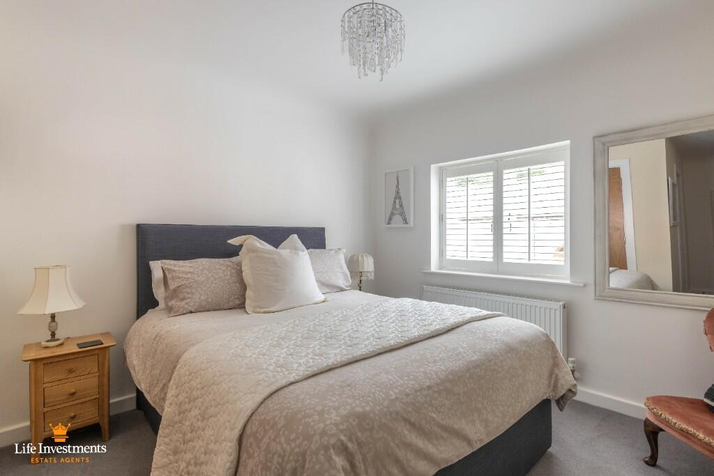 Additional property image - Coombe Road, Rugby, Warwickshire, CV23