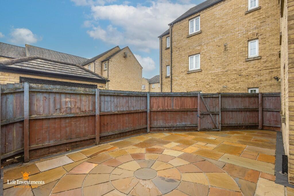 Additional property image - Avocet Close, Rugby, Warwickshire, CV23