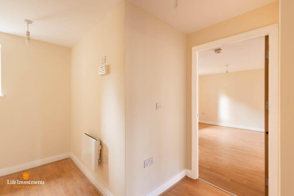 Additional property image - Avocet Close, Rugby, Warwickshire, CV23
