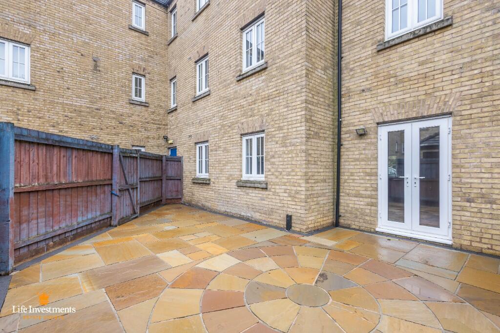 Additional property image - Avocet Close, Rugby, Warwickshire, CV23