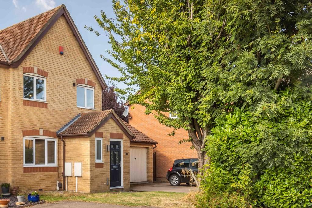 Main image of property: Ilmer Close, Rugby, Warwickshire, CV21