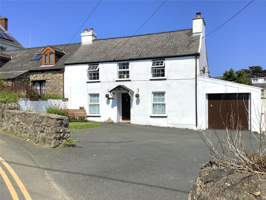 3 bedroom semi-detached house for sale in Goodwick Hill, Goodwick, SA64