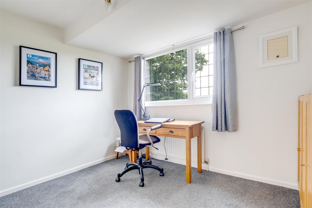 4 bedroom detached house for sale in Hadley End, Yoxall, BurtonOn