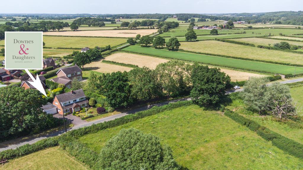 4 bedroom detached house for sale in Hadley End, Yoxall, BurtonOn