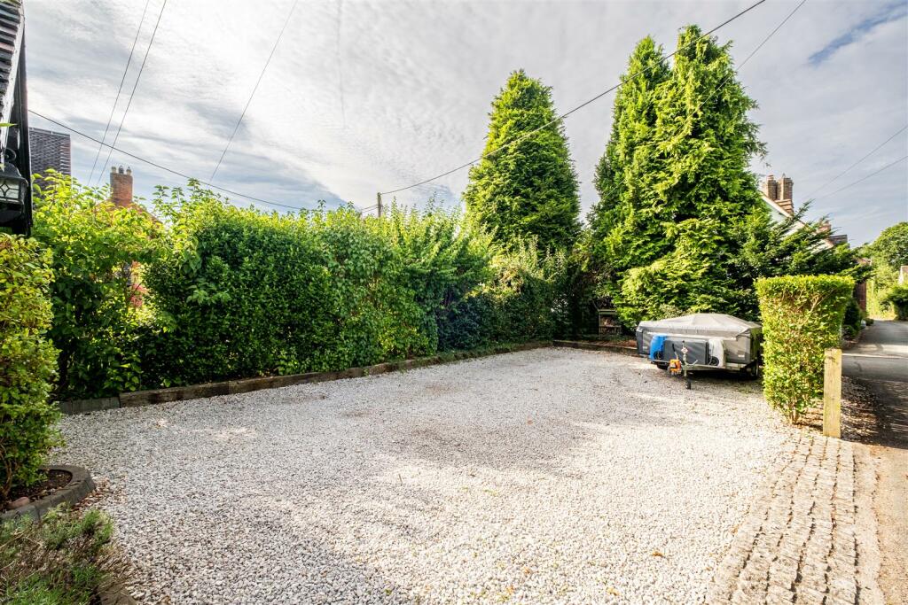Additional property image - The Square, Elford, Tamworth