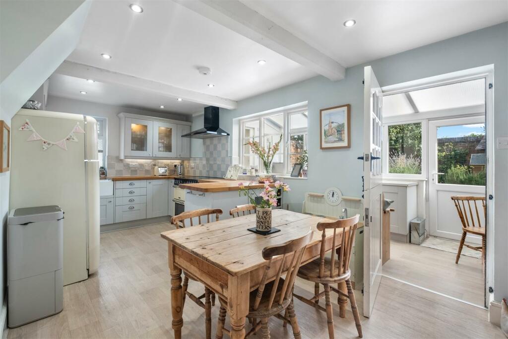 Additional property image - The Square, Elford, Tamworth