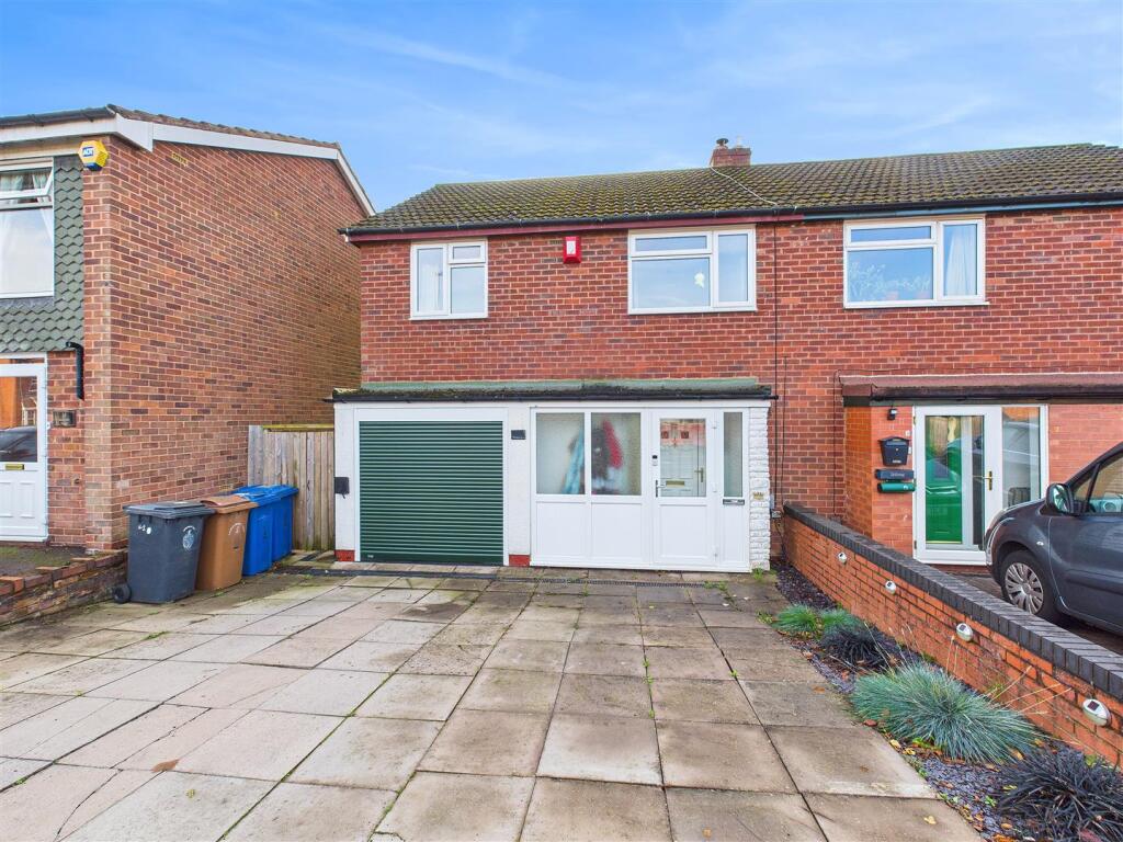 Main image of property: Ferndale Road, Lichfield, Lichfield