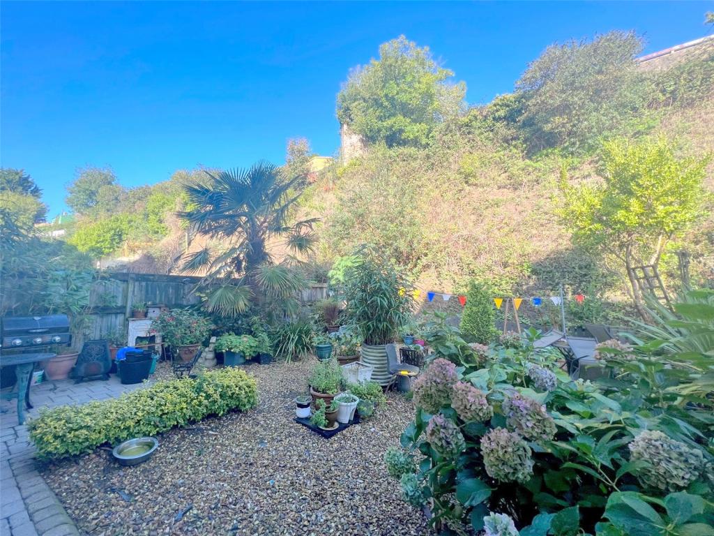 5 bedroom terraced house for sale in Kensington Gardens, Haverfordwest