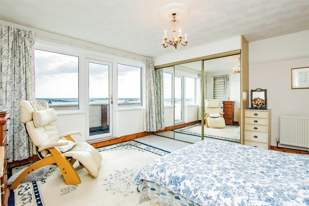 4 bedroom detached house for sale in The Rath, Milford Haven, SA73