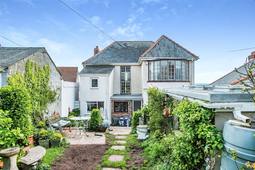 4 bedroom detached house for sale in The Rath, Milford Haven, SA73