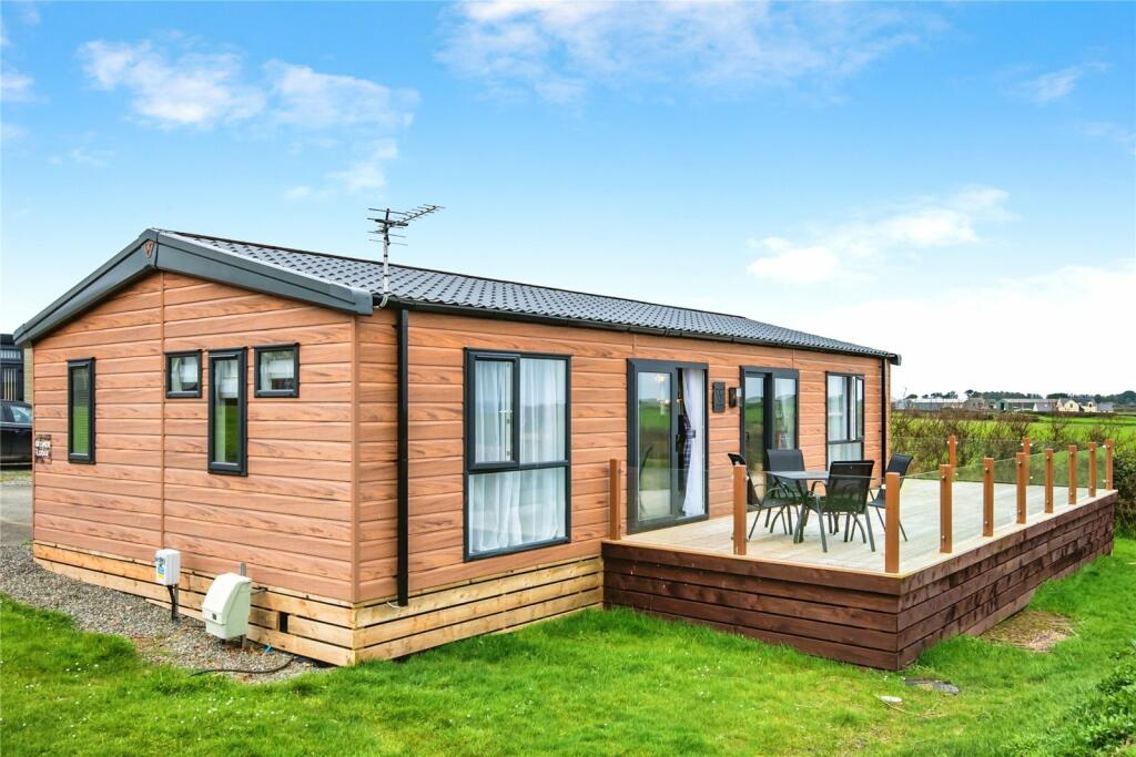2 bedroom detached house for sale in Little Haven Retreat Hasguard
