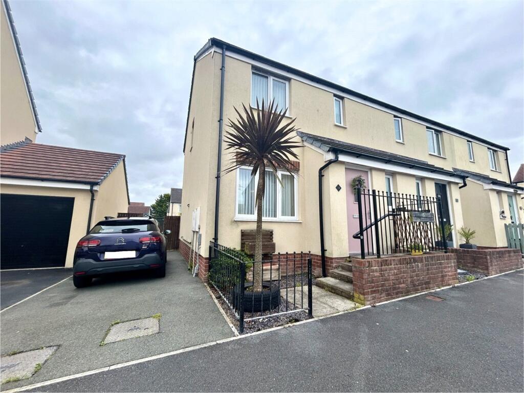 Main image of property: Sunningdale Drive, MILFORD HAVEN, Pembrokeshire, SA73