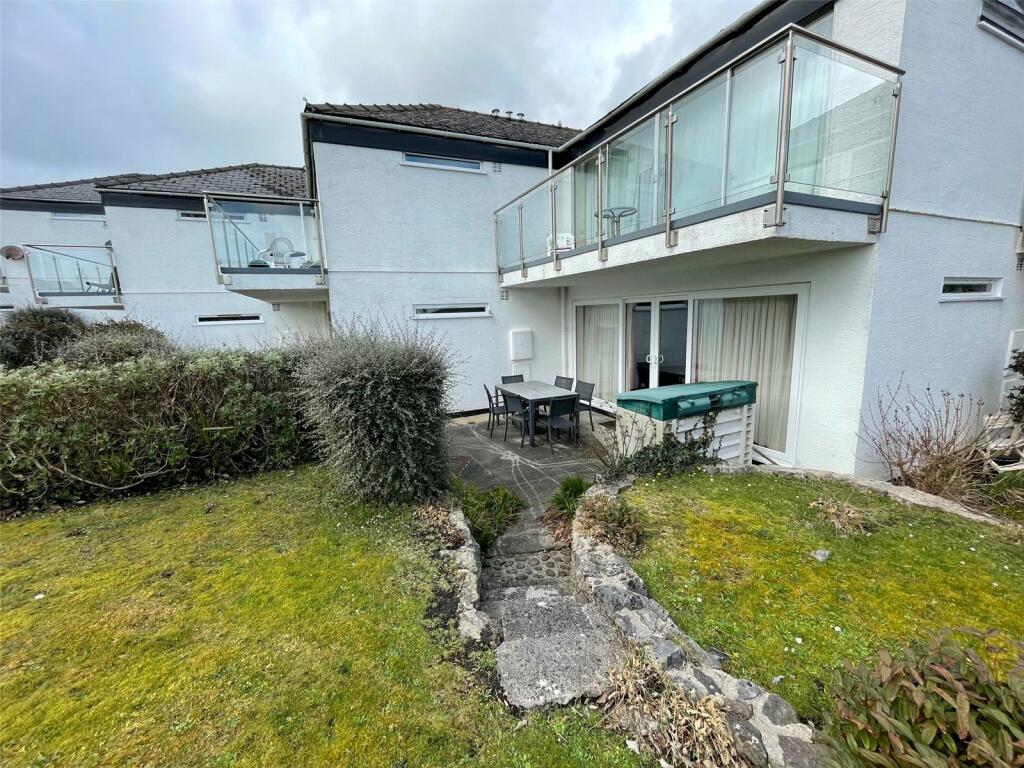 2 bedroom flat for sale in Coedrath Park, Saundersfoot, Pembrokeshire, SA69