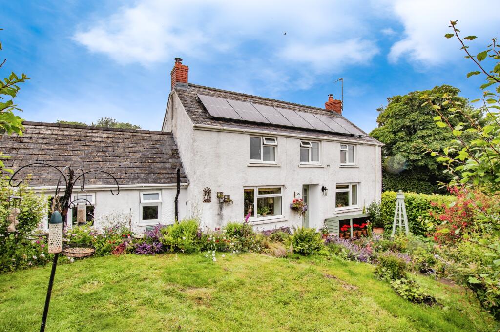 Main image of property: Begelly, Kilgetty, Pembrokeshire, SA68