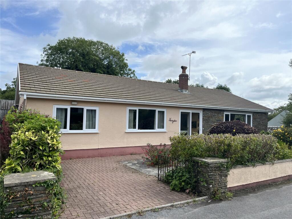 Main image of property: Broadmoor, Kilgetty, Pembrokeshire, SA68