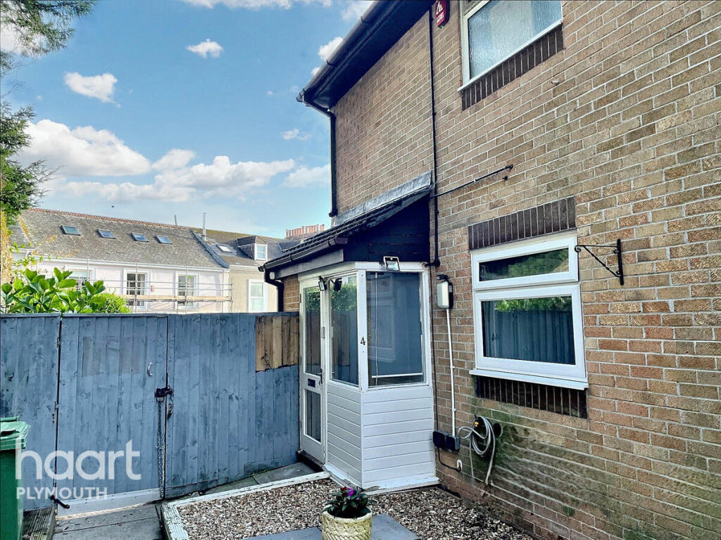 1 bedroom terraced house for sale in Hartley Court, Plymouth, PL3