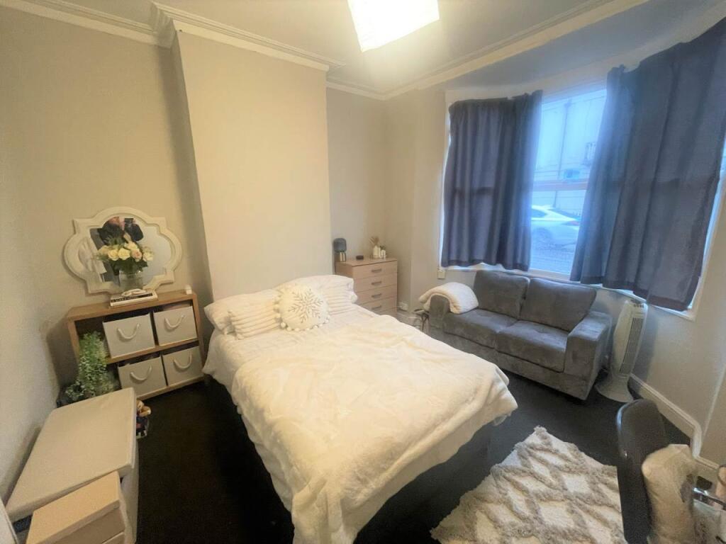 Additional property image - Viaduct Road, Brighton, East Sussex