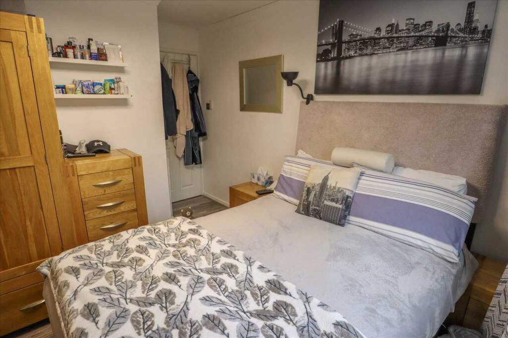Additional property image - Southlands Close