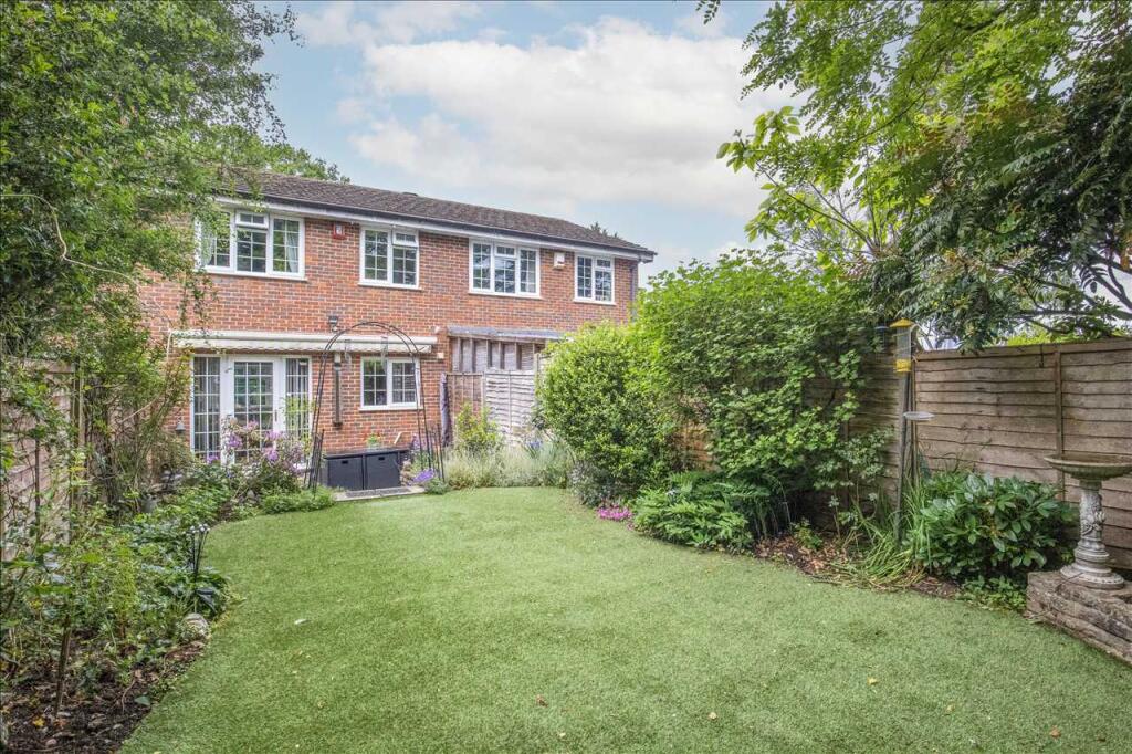 Main image of property: Outwood Lane, Chipstead
